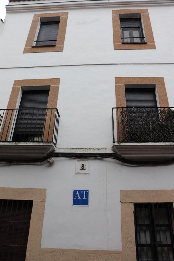 Apartamentos Las Buganvillas Caceres Exterior photo